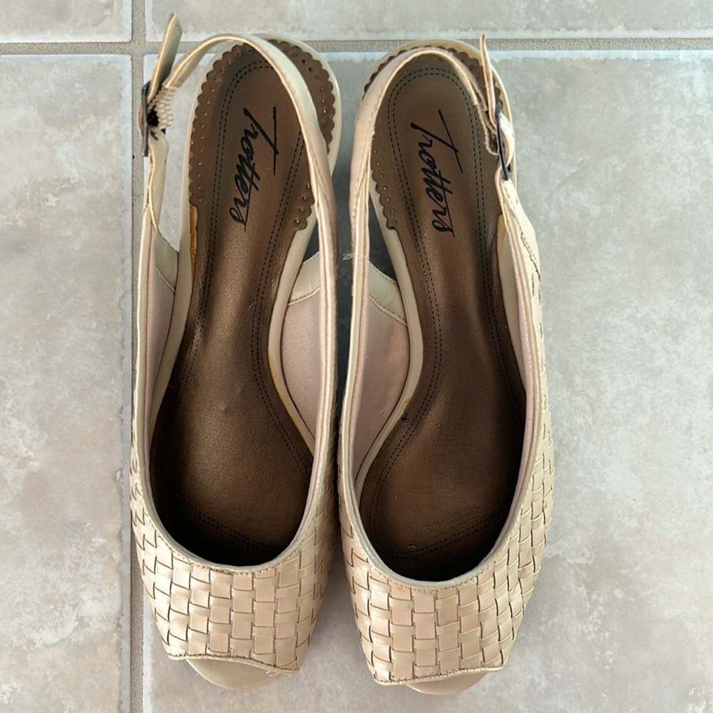 Trotters sling back wedges